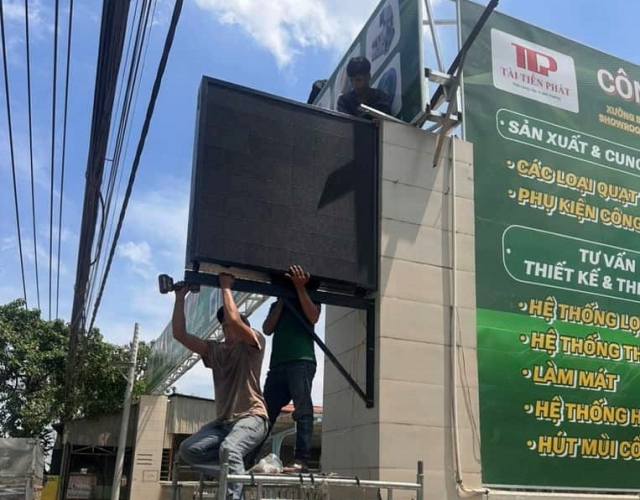 Làm bảng hiệu quảng cáo Đà Nẵng