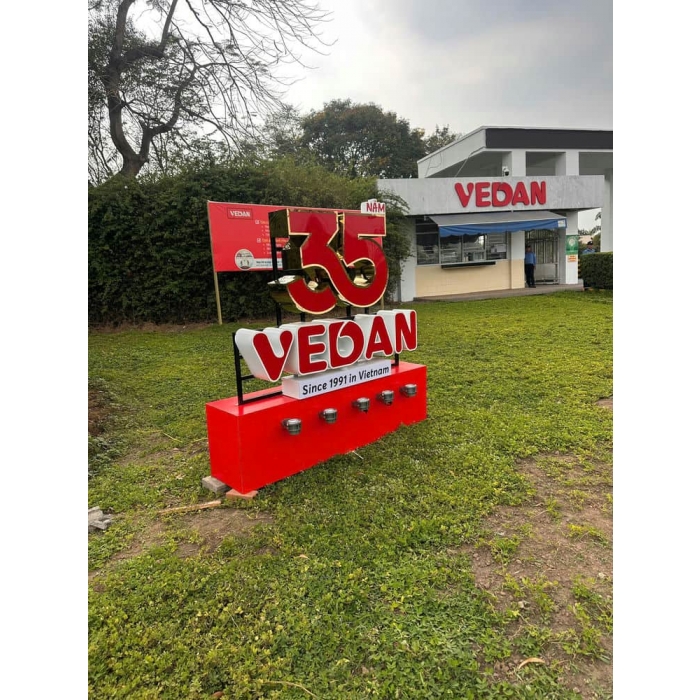 Thi công chữ inox Vedan Long Thành